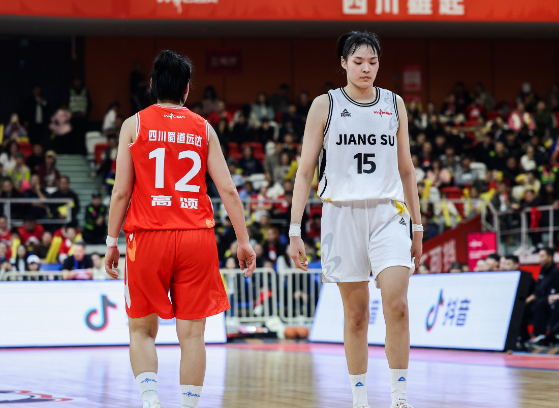 12分钟砍21分！中国女篮26岁2米中锋11投10中：宫鲁鸣该招进她？