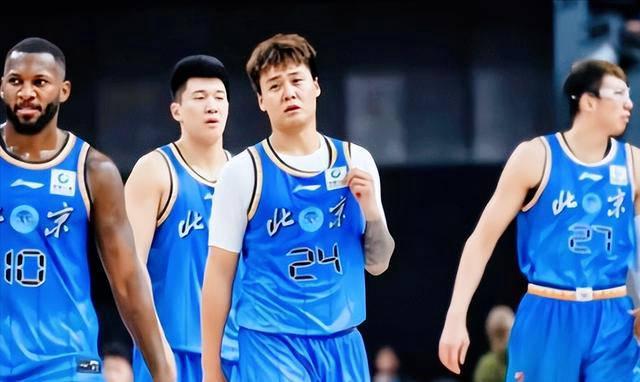 开云-9连胜！谁能终结上海男篮连胜步伐？未来8天，有4场恶仗等着他们