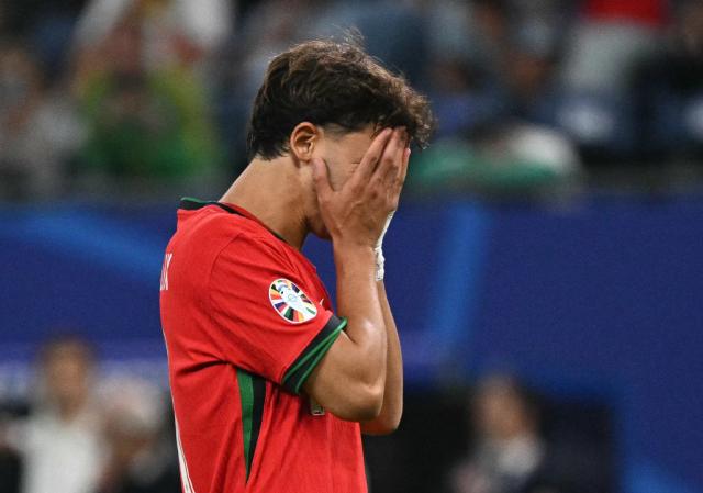 开云APP-点球大战 圣迪奥戈不如迈尼昂 马丁内斯错错错！