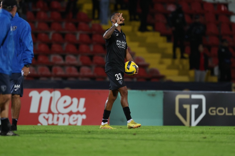 ESPN记者：三镇有意28岁葡甲前锋克洛维斯，对方标价300万雷亚尔