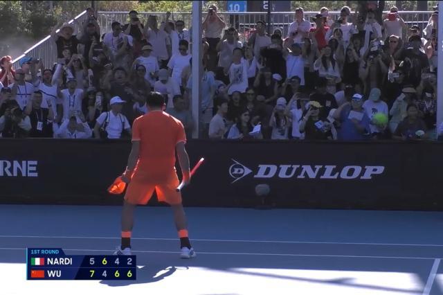 kaiyun-张奔斗：腿部拉伤的吴易昺，把对手打到腿抽筋