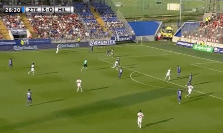 1658605745527042044.gif 开云APP-【热身】30分钟丢3球 AC米兰2比3负于匈牙利球会