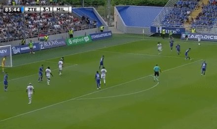 1658605745981037772.gif 开云APP-【热身】30分钟丢3球 AC米兰2比3负于匈牙利球会