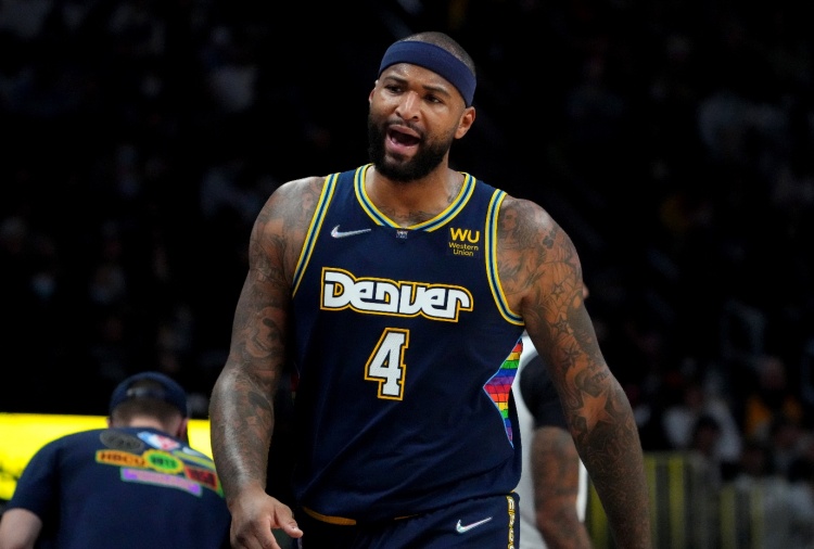 开云-考辛斯:约基奇和我做队友时就说过他很快就退役 最多也就再打2年