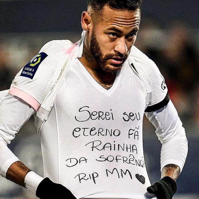 1636252697872075866.jpg kaiyun-内马尔2球致哀飞机失事女歌手 身后留下3百首歌曲