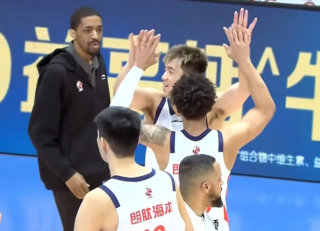 开云-复出两场都赢了！郭艾伦表现神勇，辽篮后悔了吗？