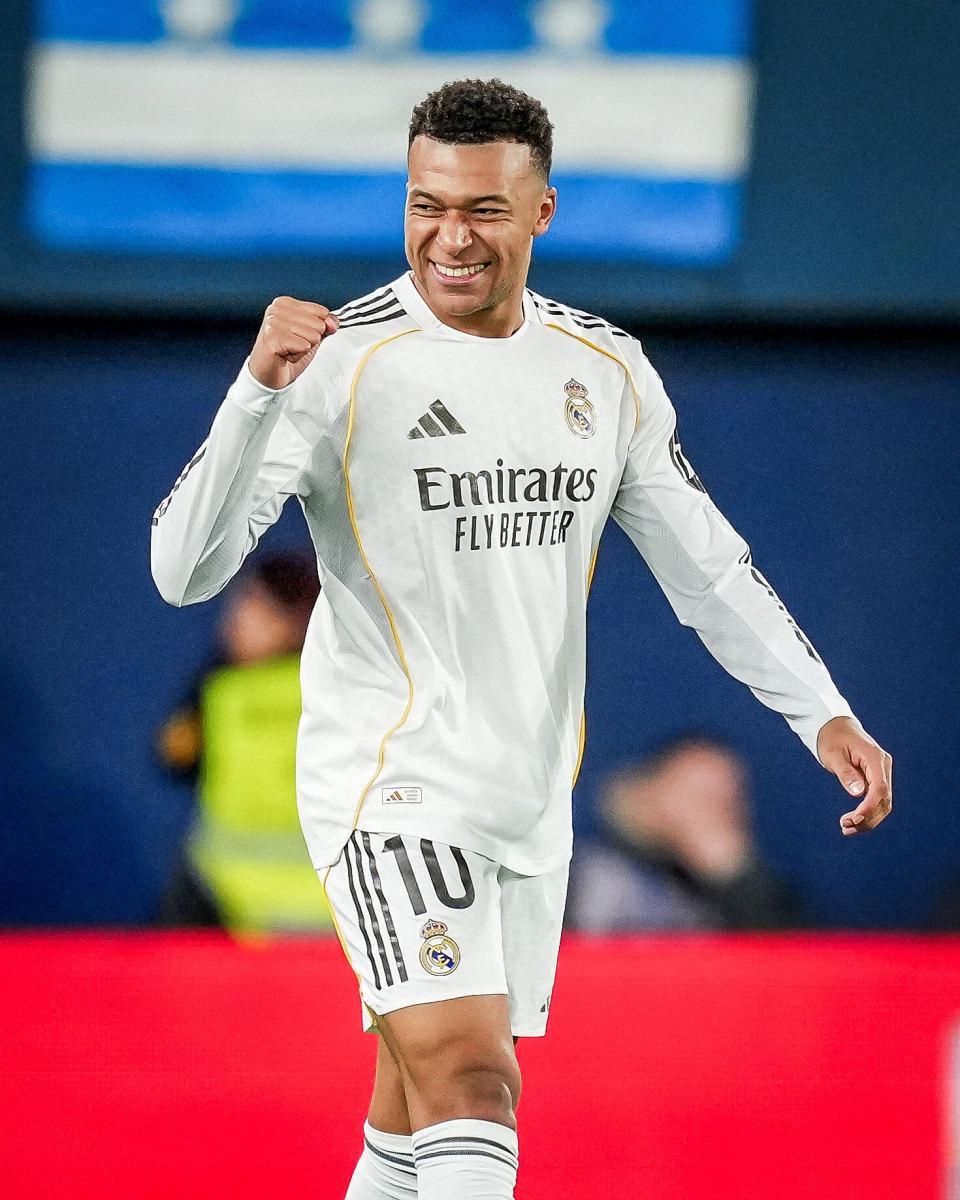 豪门悲喜夜!皇马2-0登顶,姆巴佩双响!利物浦2-3掉队,曼城2-0