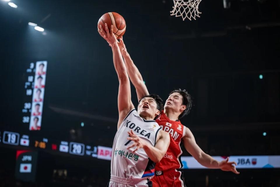 开云体育下载-世预赛-日本男篮力克韩国稳居小组第一 霍金森24+7李贤重28+11