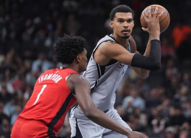 开云体育官网-火箭三喜临门！乌度卡+双前锋获最佳提名，申京无缘，马刺大赢家