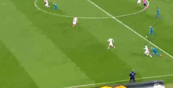 开云-【欧联杯】特奥点射+进球被吹 米兰2-2客平10人红星