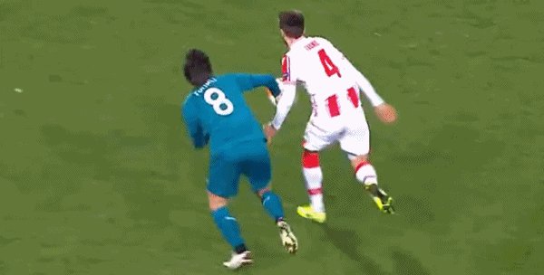 开云-【欧联杯】特奥点射+进球被吹 米兰2-2客平10人红星