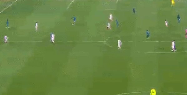 开云-【欧联杯】特奥点射+进球被吹 米兰2-2客平10人红星