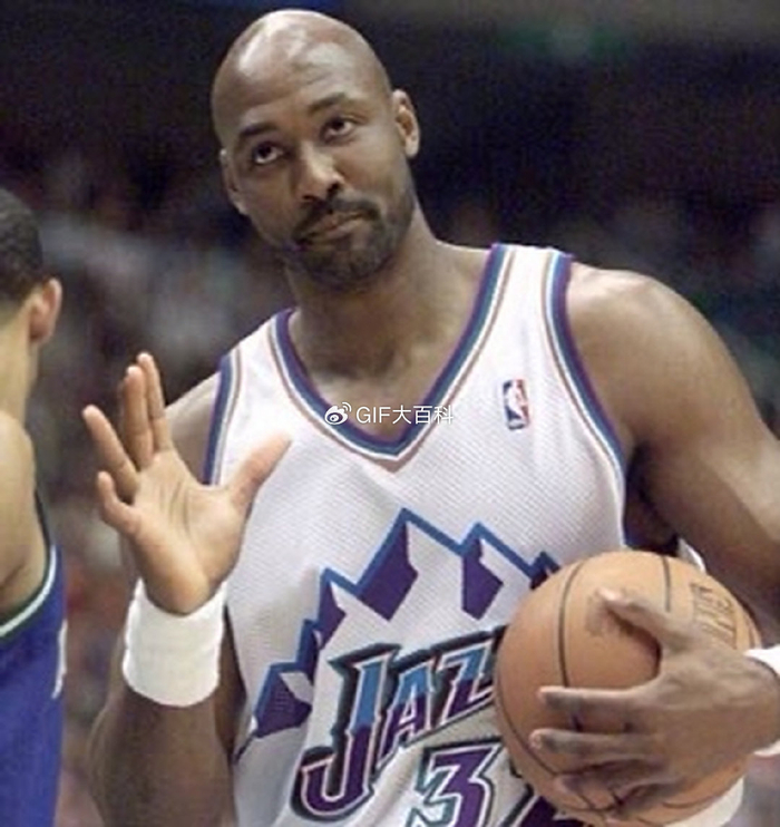 开云APP-邮差永远准时！卡尔马龙NBA历史得分榜第二，和乔丹的时代对决|爵士|总决赛|迈克尔·乔丹|篮板|冠军_新浪体育_新浪新闻