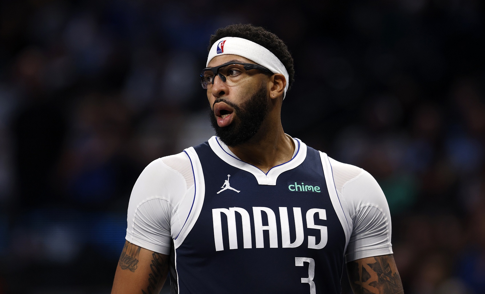 开云官网-浓眉:得知用我换东契奇时以为是开玩笑 还幻想过和东契奇做队友